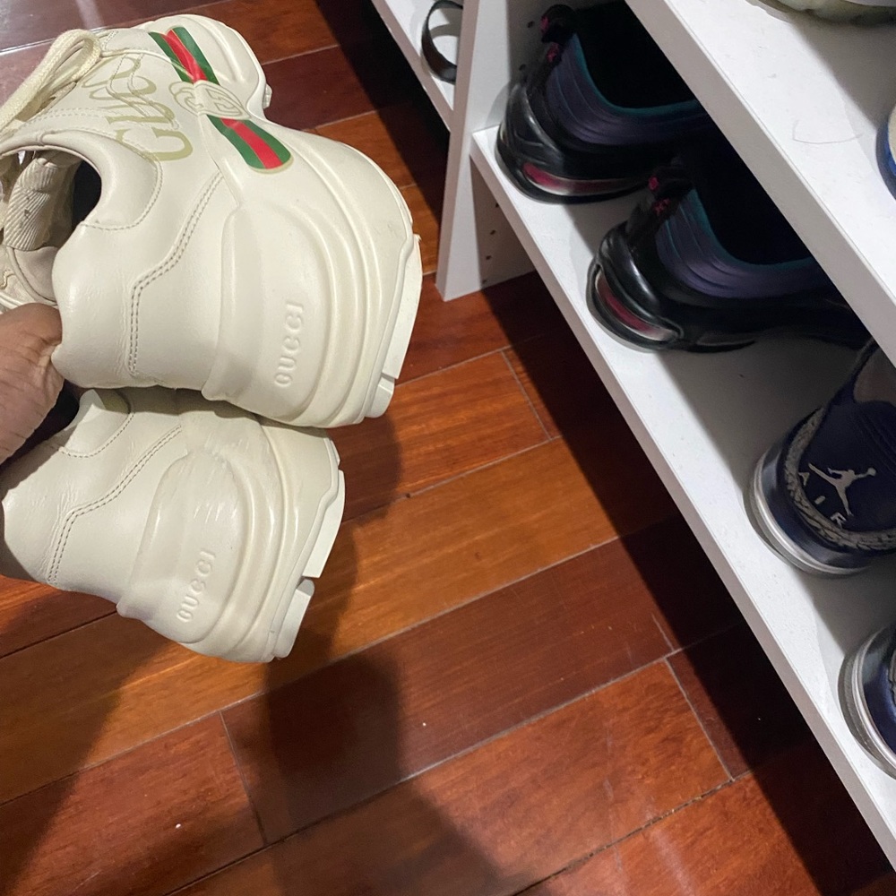 Gucci Sneakers - Picture 5 of 8